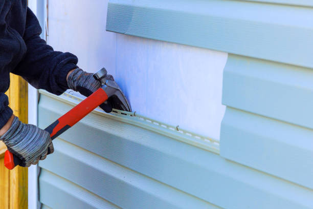 Reliable Wood Siding contractor in Hempstead, NY by Squared Siding
